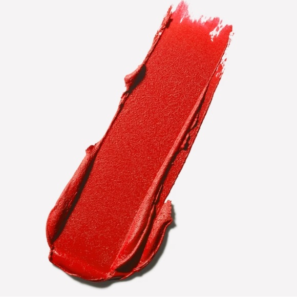 BUNDLE: MAC Retro Matte Lipstick in 707 Ruby Woo & 702 Dangerous - Picture 11 of 16